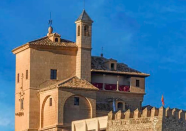 El libro ‘Historia de Caravaca de la Cruz a través de sus monumentos’ se presenta en la Ciudad Santa con motivo del Año Jubilar